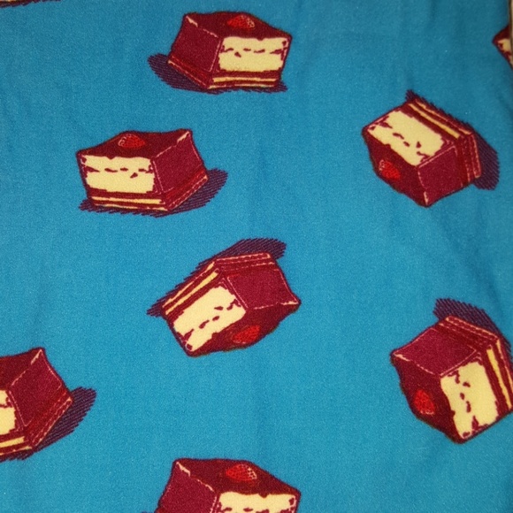 🦄LulaRoe leggings 🦄 BNWT🦄 Cakes 🦄 Size OS - Picture 2 of 3